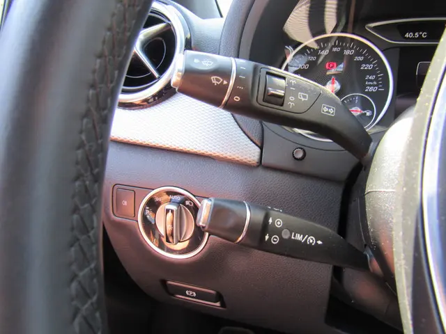 Mercedes-Benz B-Klasse 180 Ambition 2015 Benzine 12