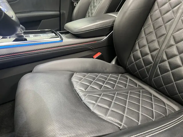 Audi SQ8 4.0 TFSI SQ8 quattro 2024 Benzine 11