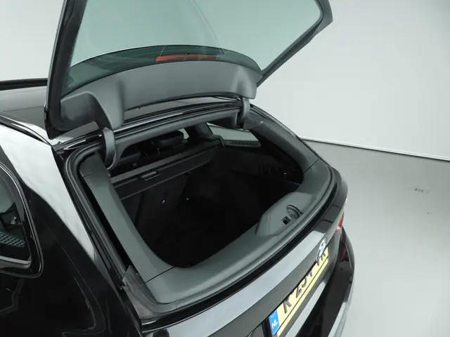 BMW 3 Serie Touring 330i xDrive 2022 Benzine 41