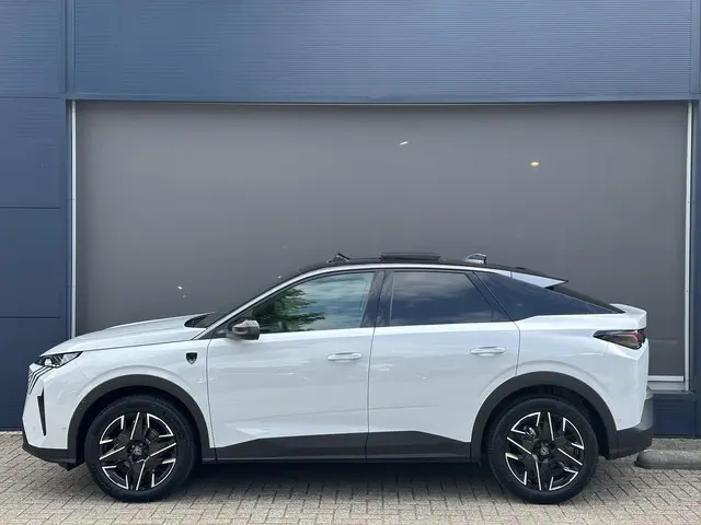 Peugeot 3008 1.2 Hybrid 145 GT 2024 Hybride Benzine 3