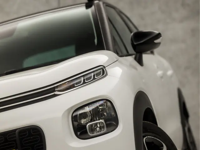 Citroën C3 Aircross 1.2 PureTech Feel Sport 2018 Benzine 20