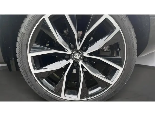 SEAT Ateca 1.4 EcoTSI Xcellence 2017 Benzine 11