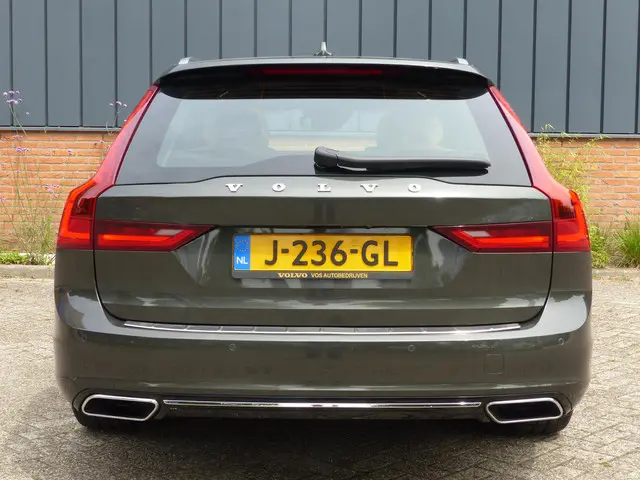 Volvo V90 T4 Business Luxury+ 2020 Benzine 7