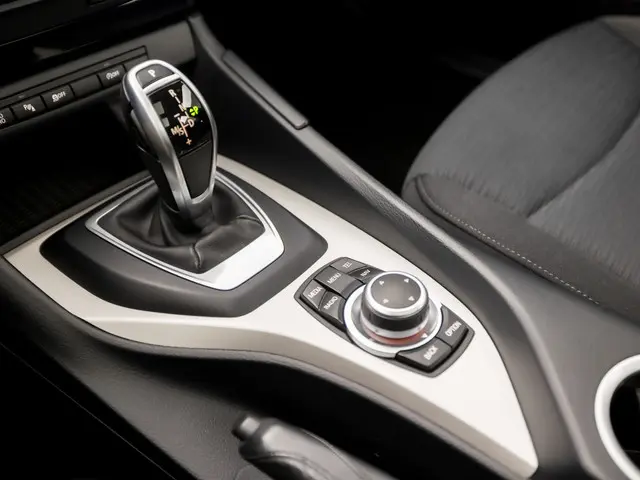 BMW X1 sDrive20i High Executive 2015 Benzine 27