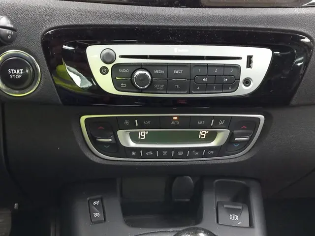 Renault Scénic 1.2 TCe Bose 2014 Benzine 6