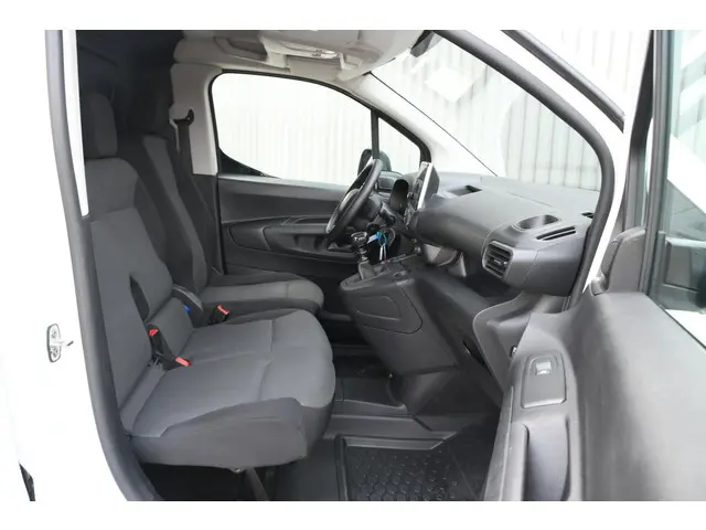 Citroën Berlingo 1.2 PureTech Club 2020 Benzine 10