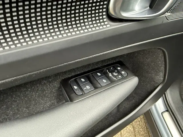 Volvo XC40 1.5 T3 R-Design 2022 Benzine 14