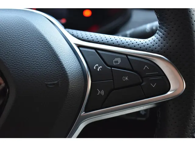 Renault Clio TCe 90 GPF techno 2024 Benzine 22