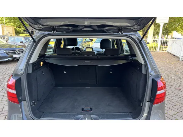 Mercedes-Benz B-Klasse 180 Ambition 2016 Benzine 10