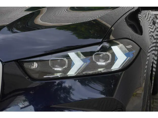 BMW X5 xDrive50e 2025 Hybride Benzine 25