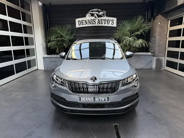 Škoda Karoq 1.0 TSI Business Edition 2021 Benzine 2