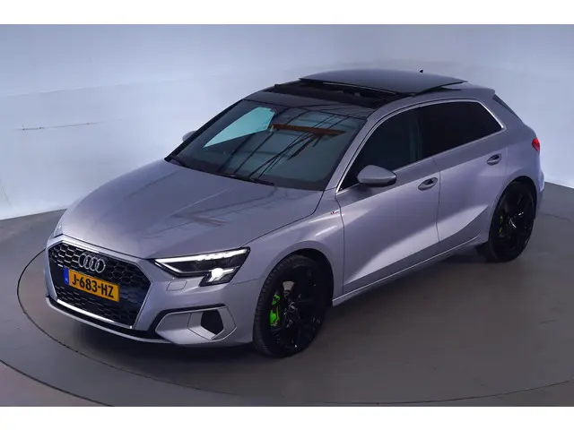 Audi A3 35TFSI S-Line[RS Velg Pano Leder] 2020 Benzine 13