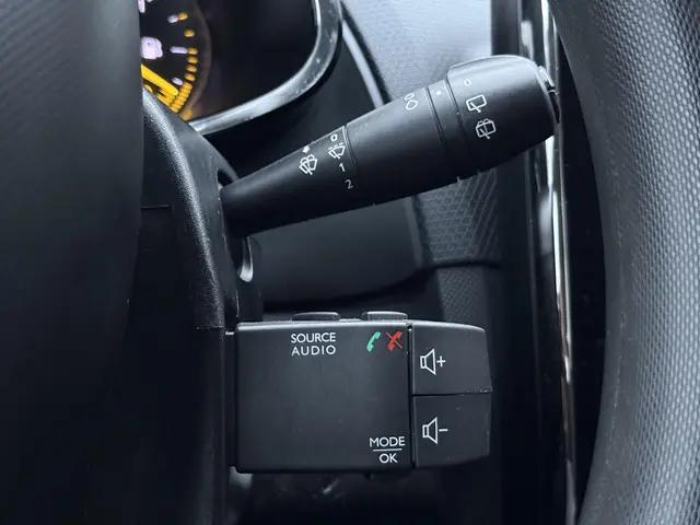 Renault Clio Estate 0.9 TCe Expression 2014 Benzine 23