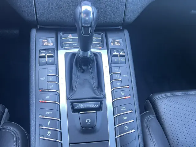 Porsche Macan 2.0 2018 Benzine 21