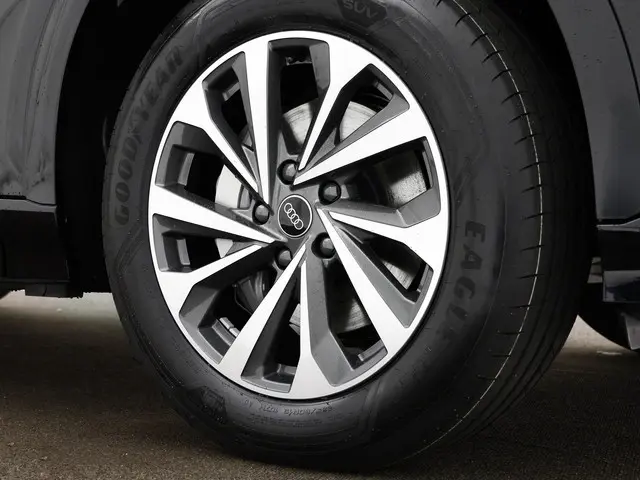 Audi Q6 e-tron Advanced edition 252 PK 2025 Elektrisch 20