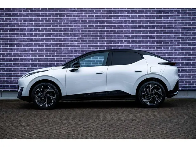 Lynk & Co 02 More 66 kWh 2026 Elektrisch 5