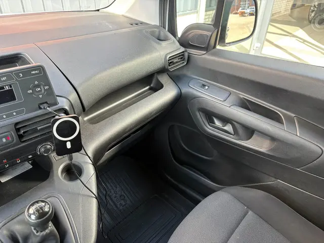 Toyota ProAce CITY 1.5 D-4D Cool Comfort 2020 Diesel 21