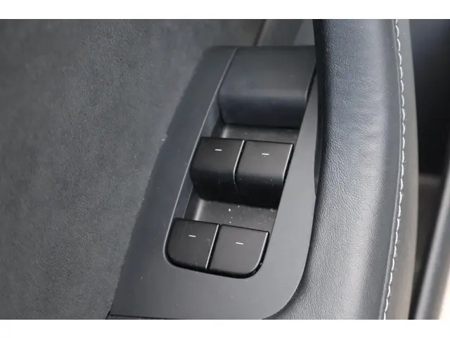 Tesla Model 3 Standard RWD Plus 60 kWh 2021 Elektrisch 27