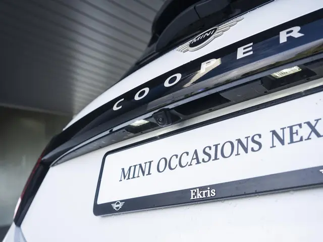 MINI 3-Deurs C 2024 Benzine 41