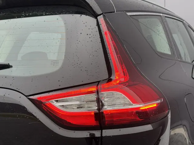 Renault Grand Scénic 1.2 TCe Zen 2017 Benzine 18