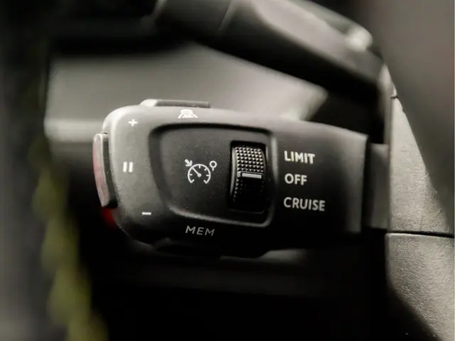 Peugeot 208 1.2 PureTech GT-Line Sport 2022 Benzine 20