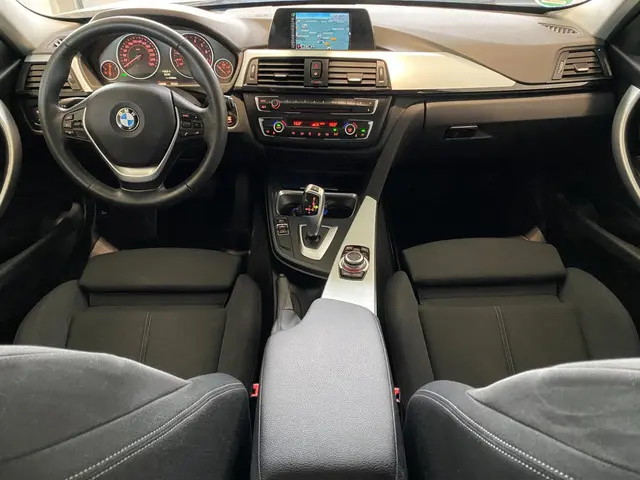 BMW 3 Serie 316i Automaat Sport NL-auto 2014 Benzine 14