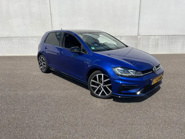 Volkswagen Golf 1.5 TSI Highline Business R 2018 Benzine 9