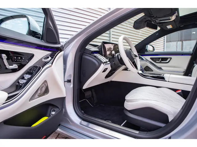 Mercedes-Benz S-Klasse 350d 4MATIC Lang 2024 Diesel 12