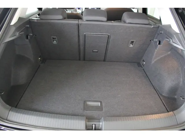 Volkswagen T-Roc 1.0 TSI Life 2025 Benzine 9