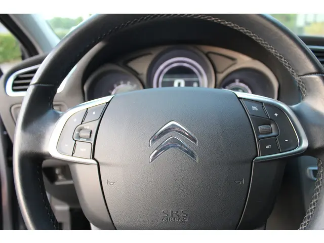 Citroën C4 1.2 PureTech 130 PK 2016 Benzine 19