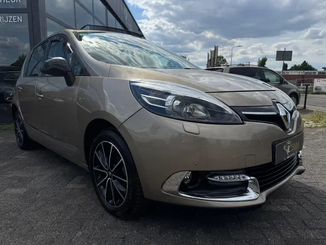 Renault Scénic 2.0 Bose Automaat | Pano. 2013 Benzine 10