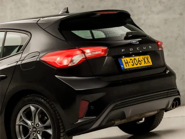 Ford Focus 1.0 EcoBoost ST Line Sport 2020 Benzine 22