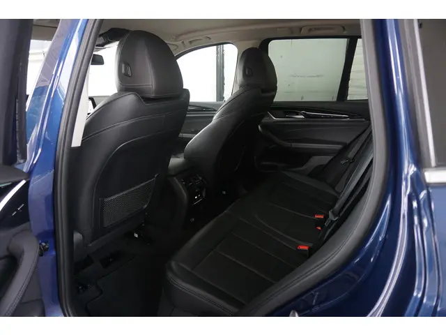 BMW X3 xDrive20i 2019 Benzine 7