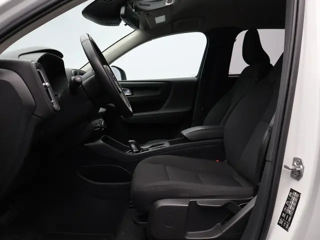 Volvo XC40 T3 Automaat 2019 Benzine 6