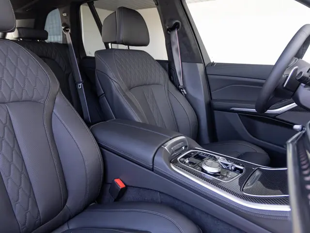 BMW X5 xDrive50e 2025 Hybride Benzine 10