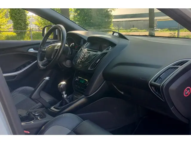 Ford Focus 2.0 EcoBoost ST-2 250PK Eibach 2013 Benzine 18