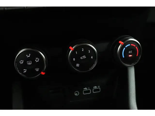 Renault Clio 1.0 TCe 90 GPF evolution 2024 Benzine 23