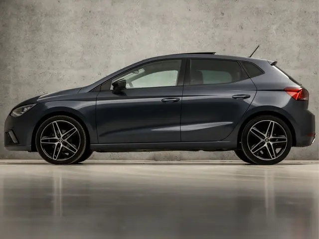 SEAT Ibiza 1.0 TSI FR Intense Sport 2018 Benzine 2