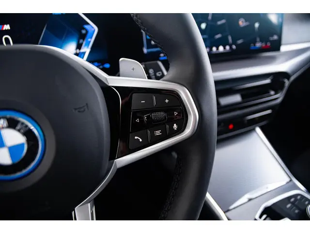 BMW 3 Serie Touring 330e 2025 Hybride Benzine 28