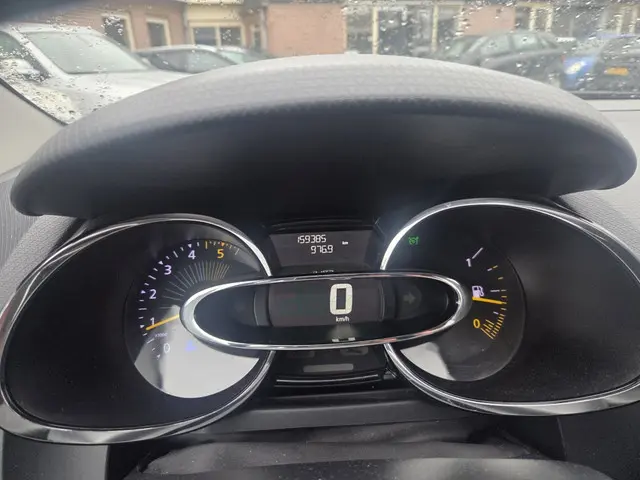 Renault Clio 1.5 dCi Expression 2014 Diesel 22