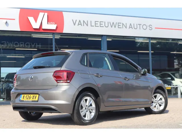 Volkswagen Polo 2