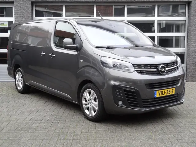 Opel Vivaro 2.0 CDTI L3H1 Innovation 2019 Diesel 2