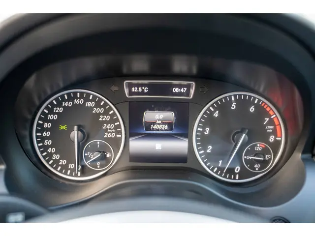 Mercedes-Benz A-Klasse 180 Prestige 2015 Benzine 30