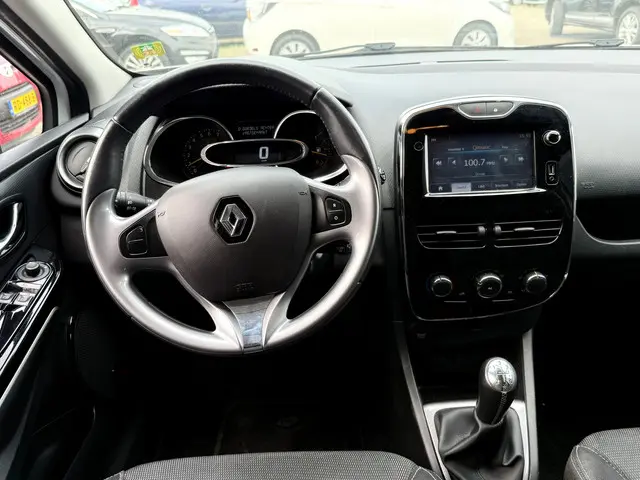Renault Clio Estate 0.9 TCe Night&Day 2014 Benzine 14