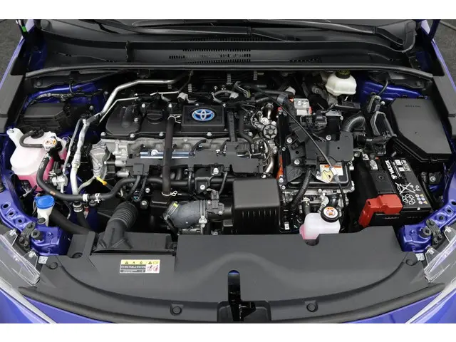 Toyota Corolla TS Hybrid 140 2024 Hybride Benzine 31