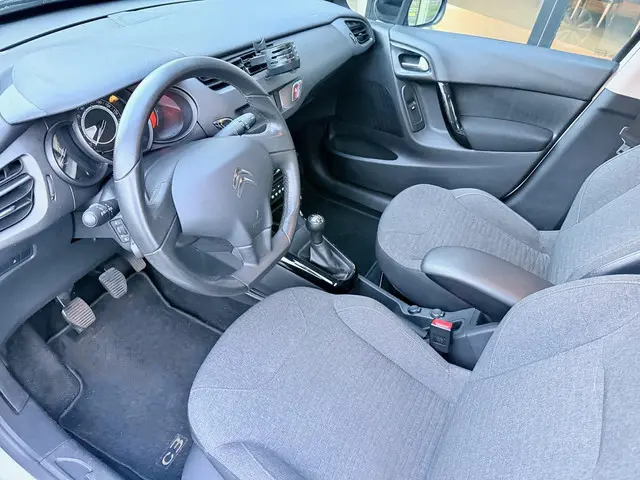 Citroën C3 1.0 PureTech Collection 2015 Benzine 4