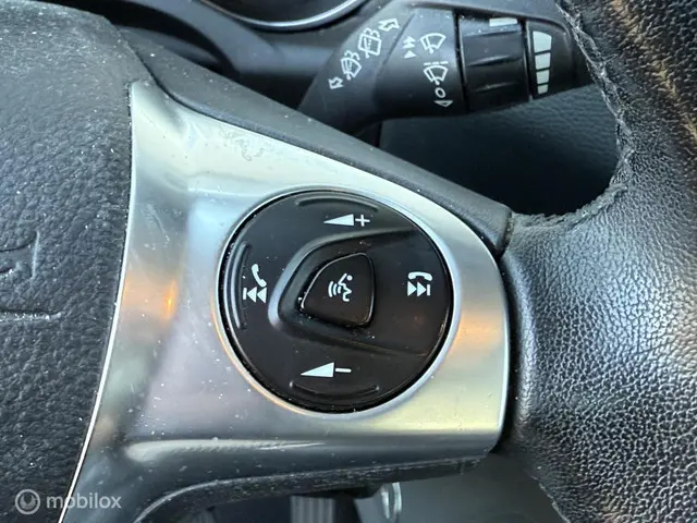 Ford C-MAX 1.0 Titanium 2014 Benzine 10