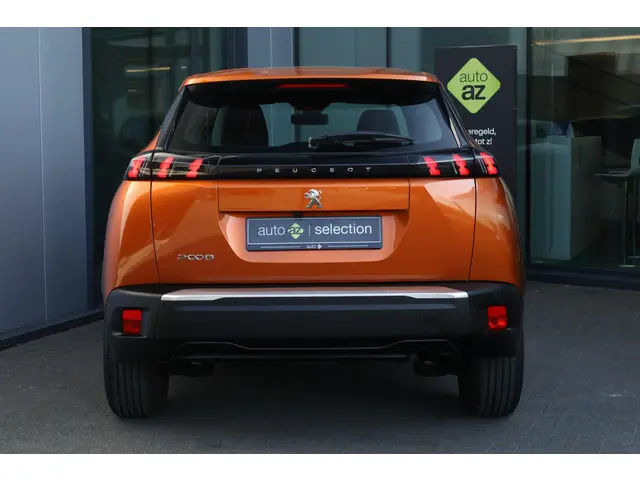 Peugeot 2008 1.2 PureTech Active Pack 2023 Benzine 9