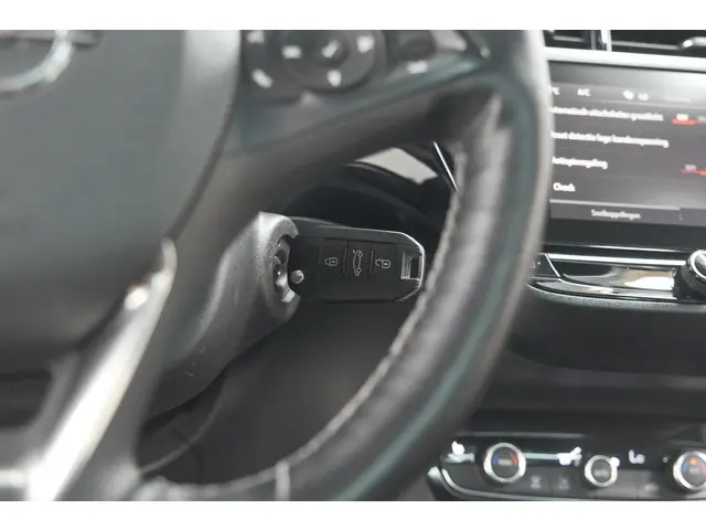 Opel Corsa 1.2 Turbo 100 Ultimate 2023 Benzine 16