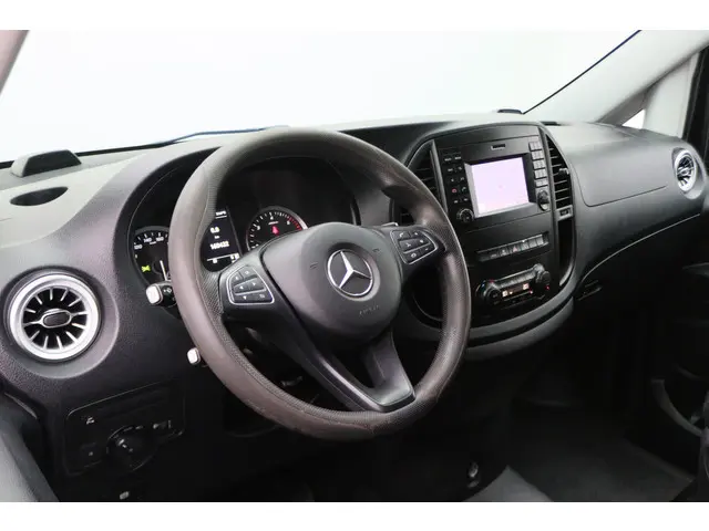 Mercedes-Benz Vito 114 CDI Lang 2020 Diesel 29